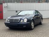 Mercedes-Benz 320 - scheckheftgepflegte Mercedes 320