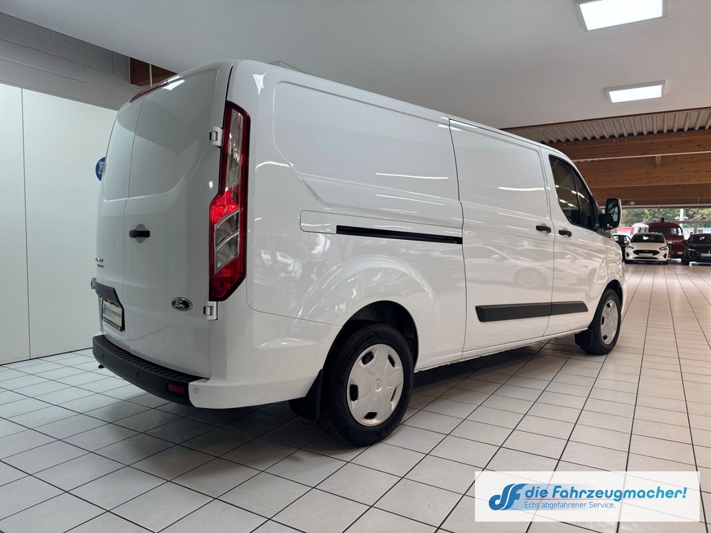Fahrzeugabbildung Ford Transit Custom Kasten 320 L2 Trend 2.0 TDCi DAB