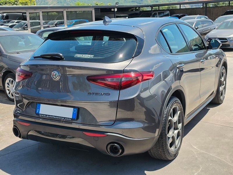Alfa Romeo ALFA Stelvio 2.2 TD 190 AT8 Q4 Sprint NAV XENO C imagem 3