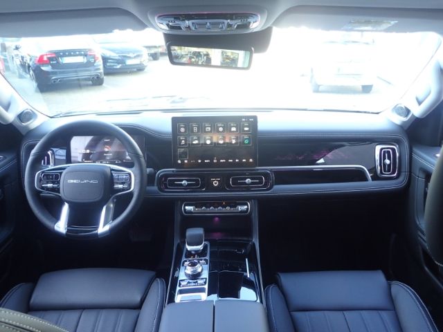 Fahrzeugabbildung BAIC BJ60 2.0 4x4 Hybrid CarPlay/HUD/SHZ/El. Panodach
