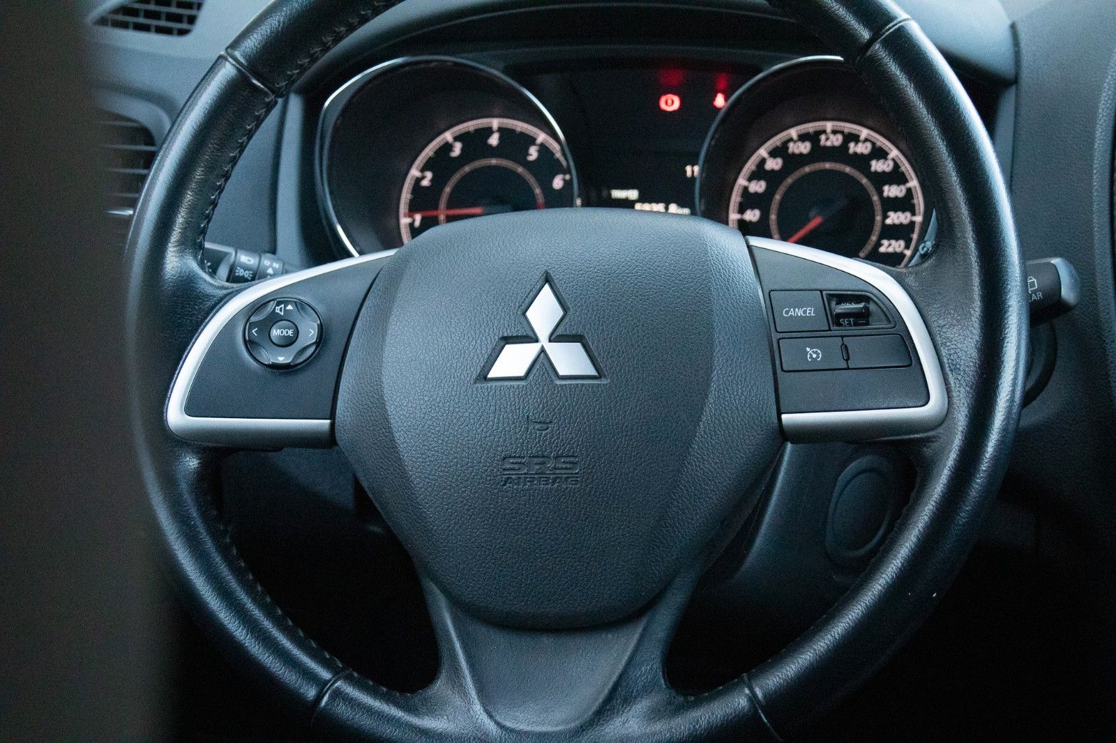 Fahrzeugabbildung Mitsubishi ASX Diamant Edition 1.6 MIVEC 2WD Navi*Temp*Kame