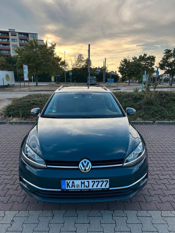 Image of Volkswagen Golf