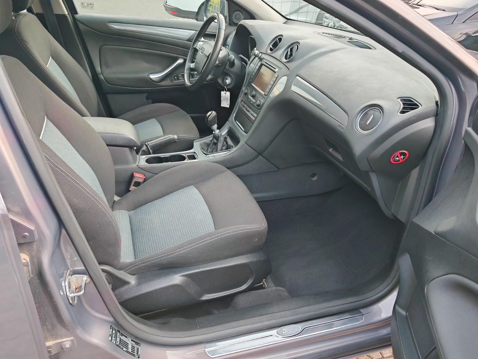 Ford Mondeo 2014 — photo 20