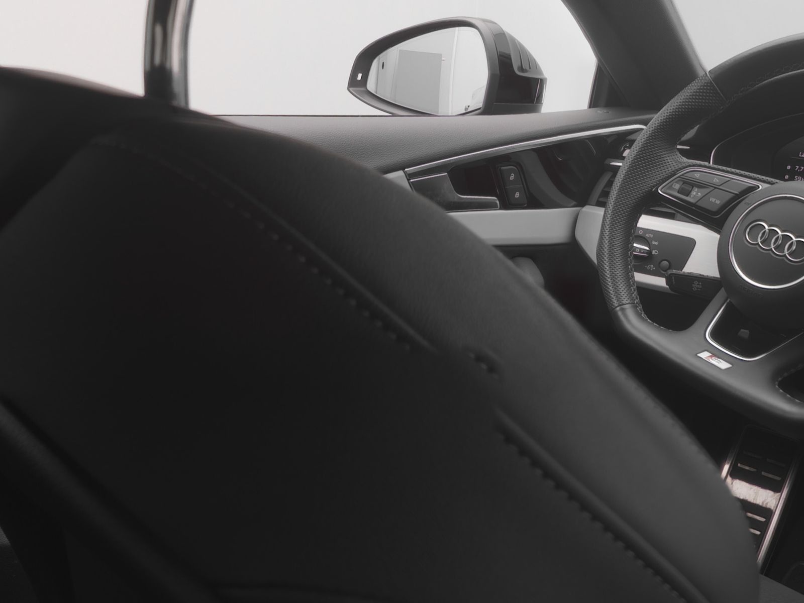 Audi S5 - Bild 13