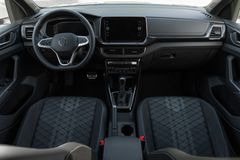 Fahrzeugabbildung Volkswagen T-Cross 1.0 TSI  R-Line*Tageszulassung*Kamera