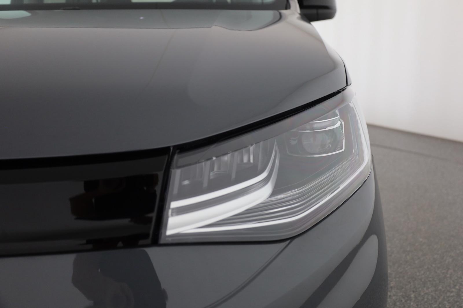 Volkswagen Caddy 1.5 TSI DSG LED ACC Kamera AHK