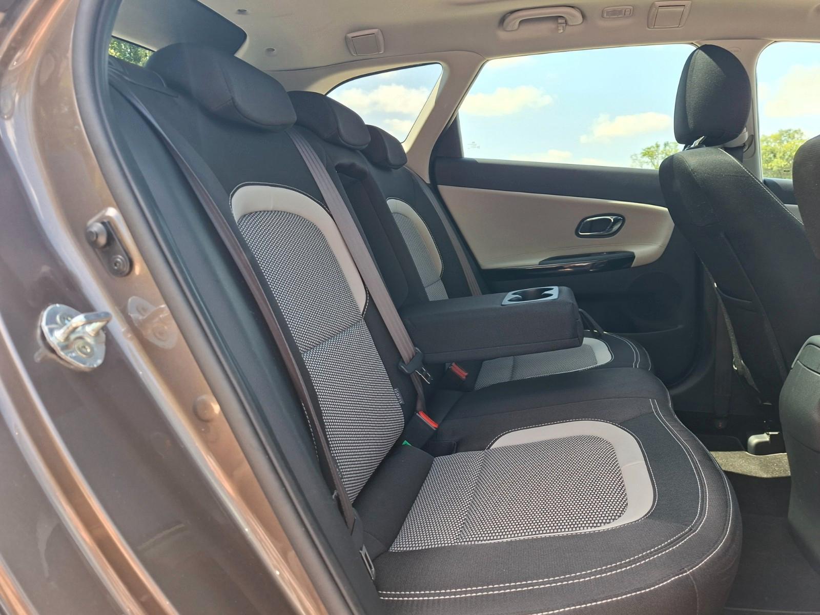 Kia cee'd 2015 — photo 29