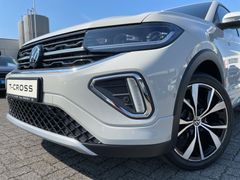 Fahrzeugabbildung Volkswagen T-Cross 1.5 TSI DSG R-Line MATRIX VIRTUAL NAVI A