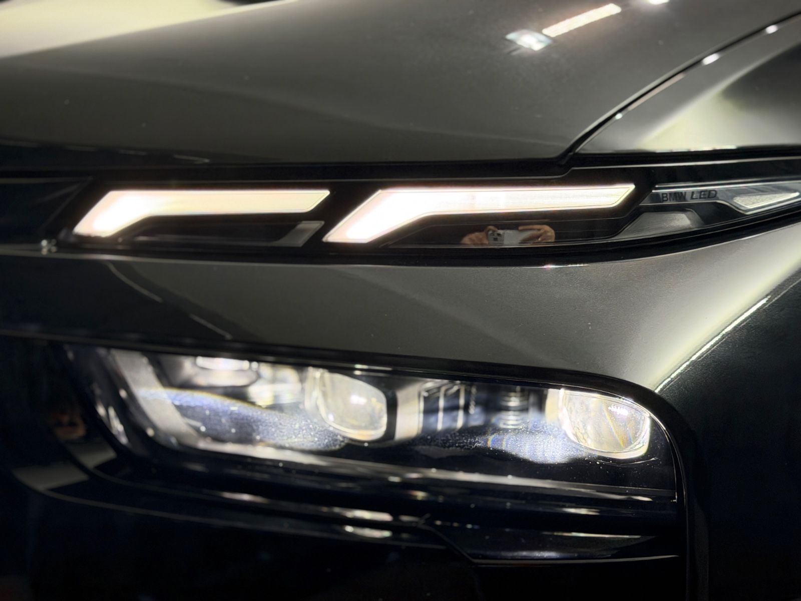Fahrzeugabbildung BMW X7 xDrive 40d M SPORT PRO|LUFT|PANO|7-SITZER|AHK
