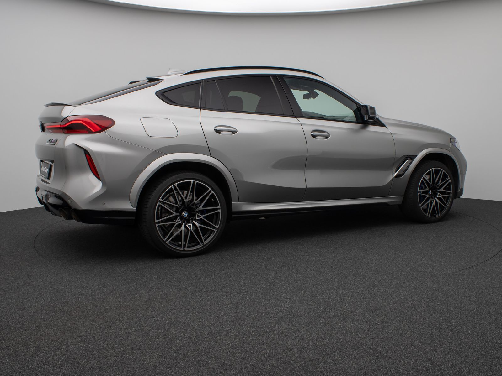 Fahrzeugabbildung BMW X6 M Panorama 360°Laser B&W Massage SoftCl AHK