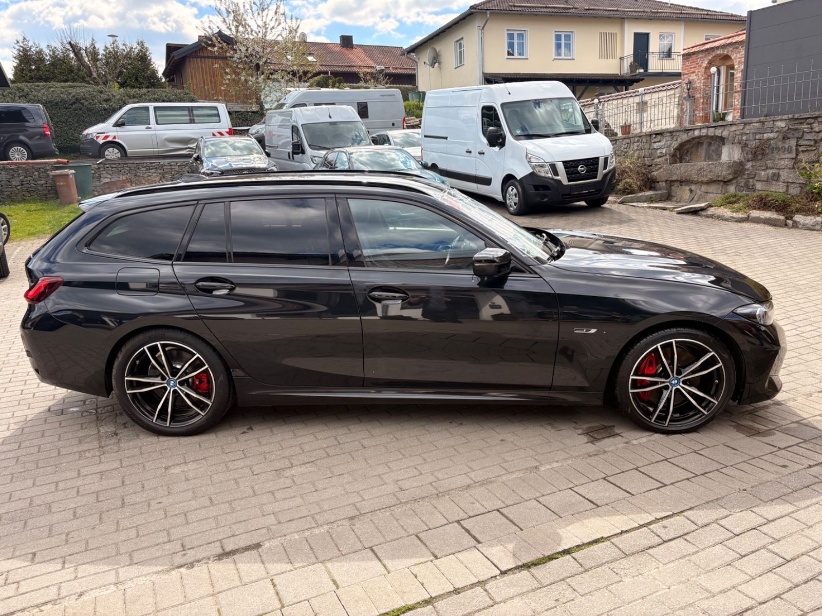 BMW 320 e M Sport Pro Touring AllBlack Facelift 1Hd foto 4