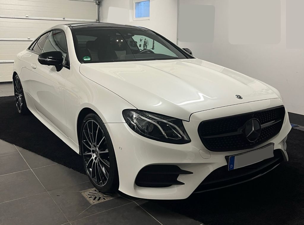 Image of Mercedes-Benz E 300