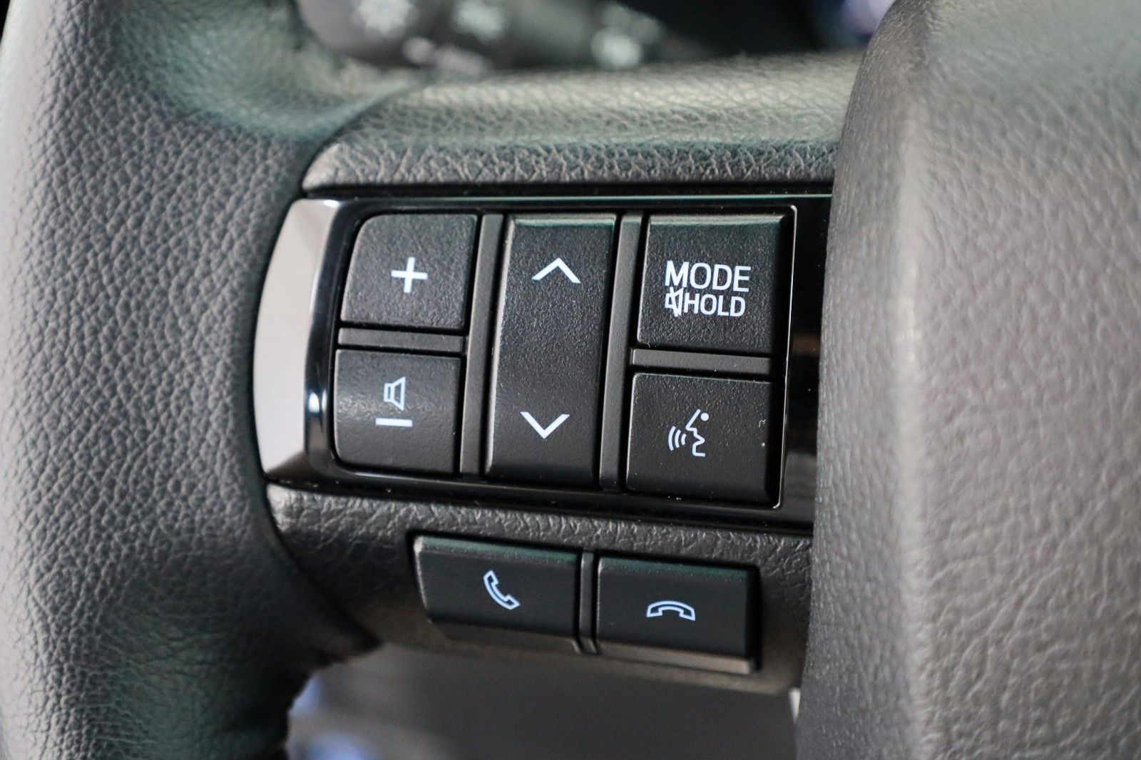Fahrzeugabbildung Toyota Hilux 2.8 D-4D Invincible,DOKA,Leder,ACC,Kamera