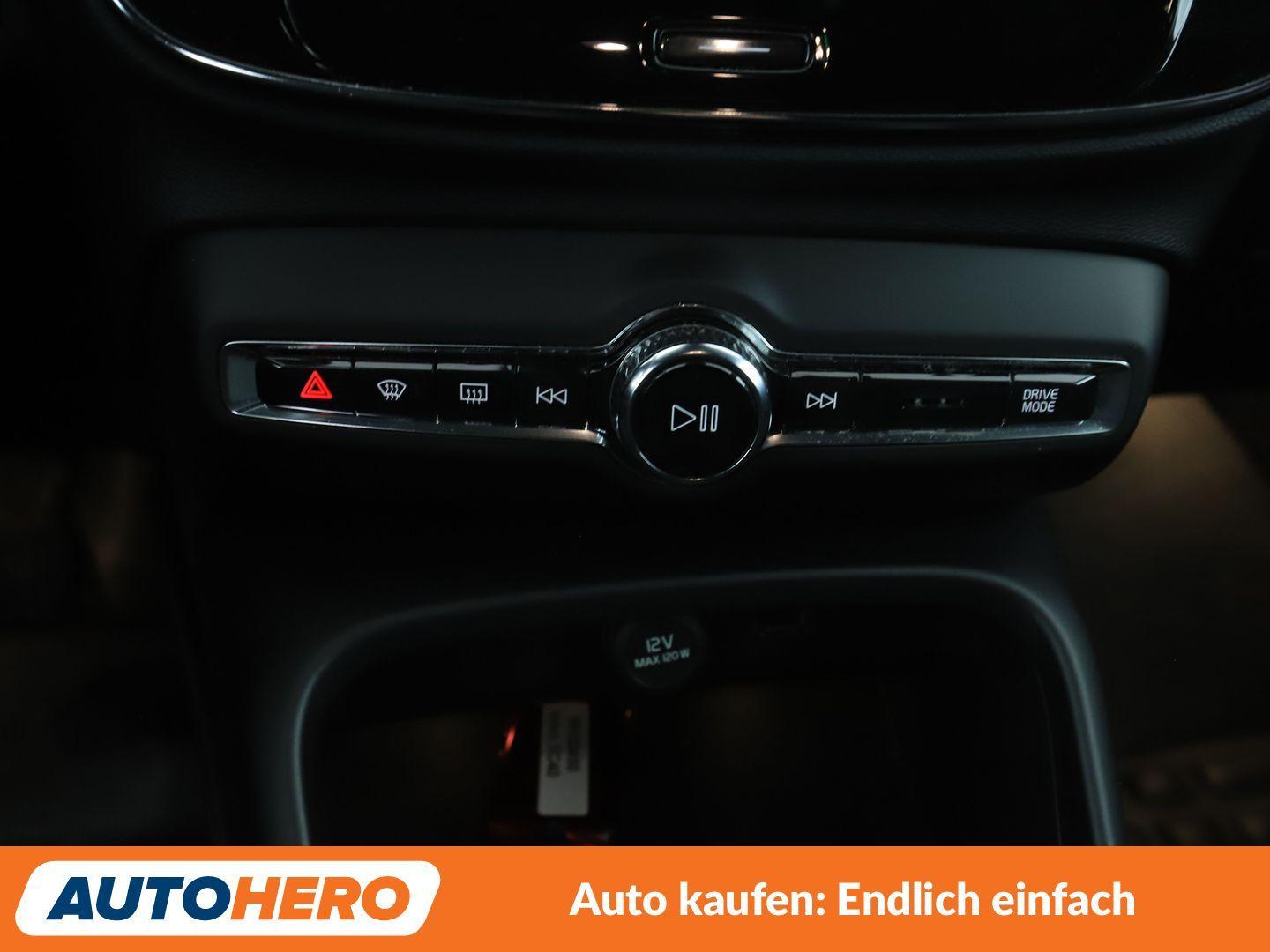 Volvo XC40 2.0 D3 Momentum AWD Aut.*NAVI*VC*TEMPO*CAM*
