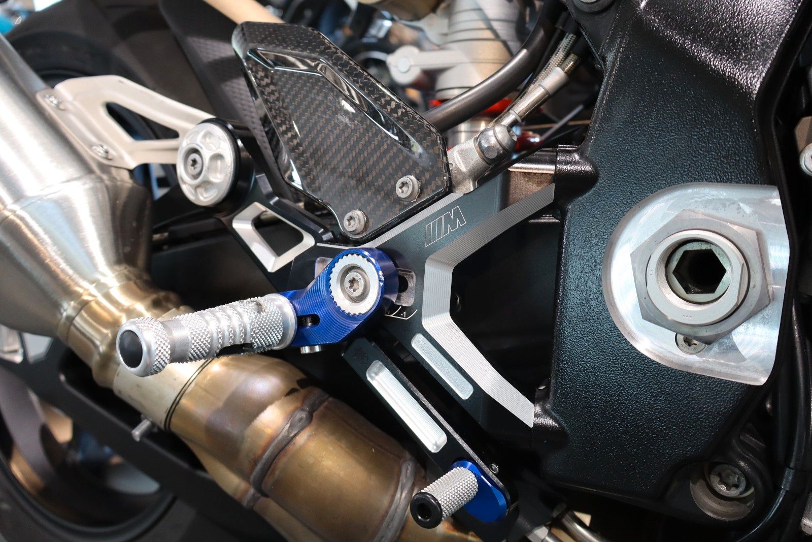 Fahrzeugabbildung BMW S1000RR mit Schmiederäder & M-Fußrastenanlage