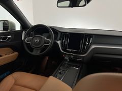 VOLVO XC60 Momentum / NUR 61.tKM / 1.HD / GARANTIE / VOLVO XC60 Momentum / NUR 61.tKM / 1.HD / GARANTIE /