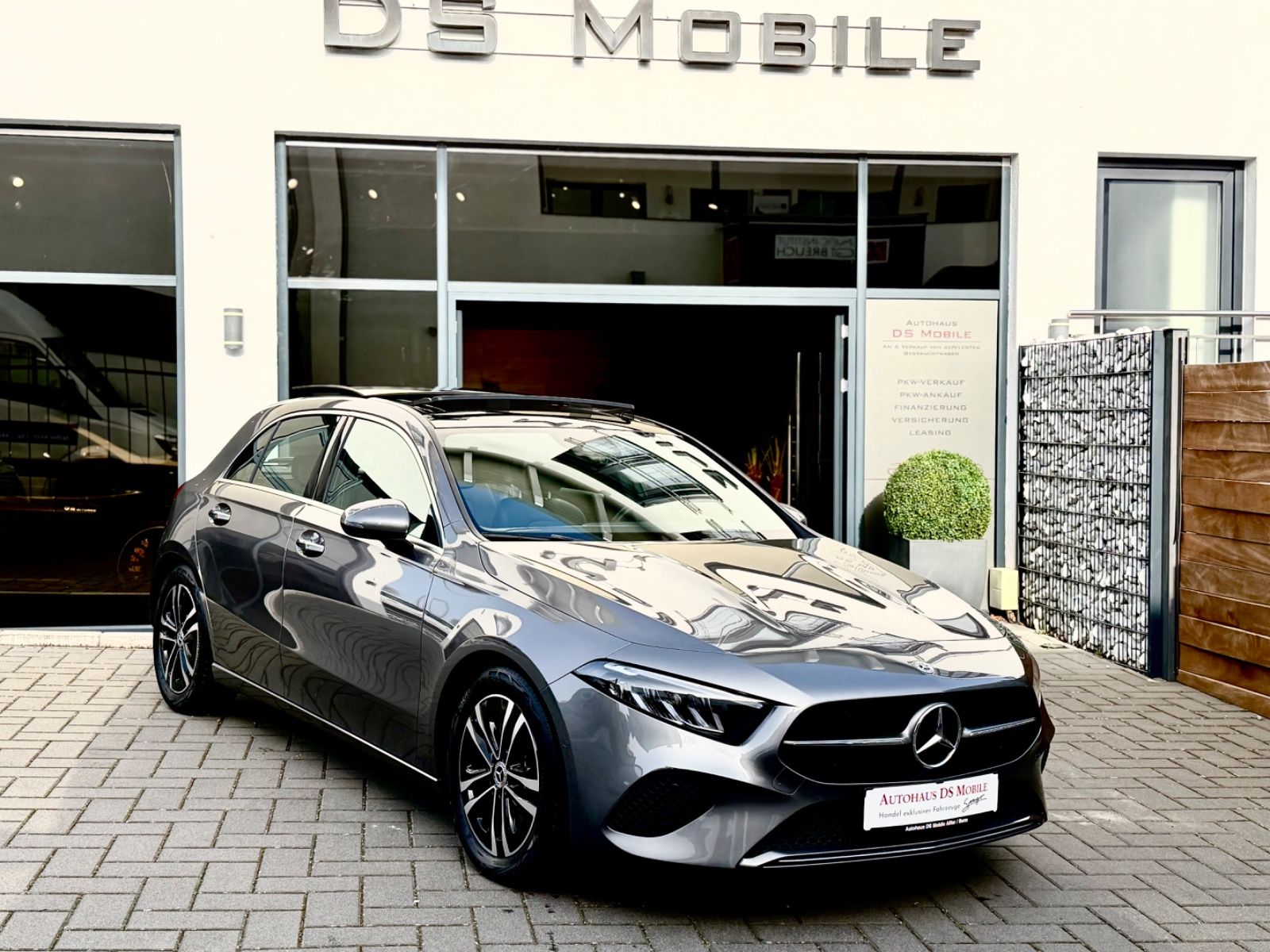 MERCEDES-BENZ A 200 d Advanced Plus/Memory/Distr./Pano/Keyless