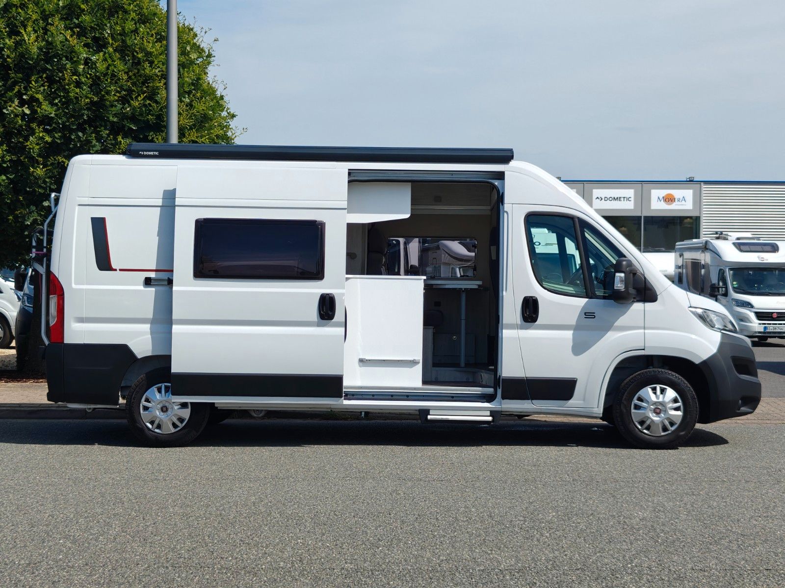 Fahrzeugabbildung Roller Team Livingstone 5 - Doppel-Etagenbett, SAT, TV -