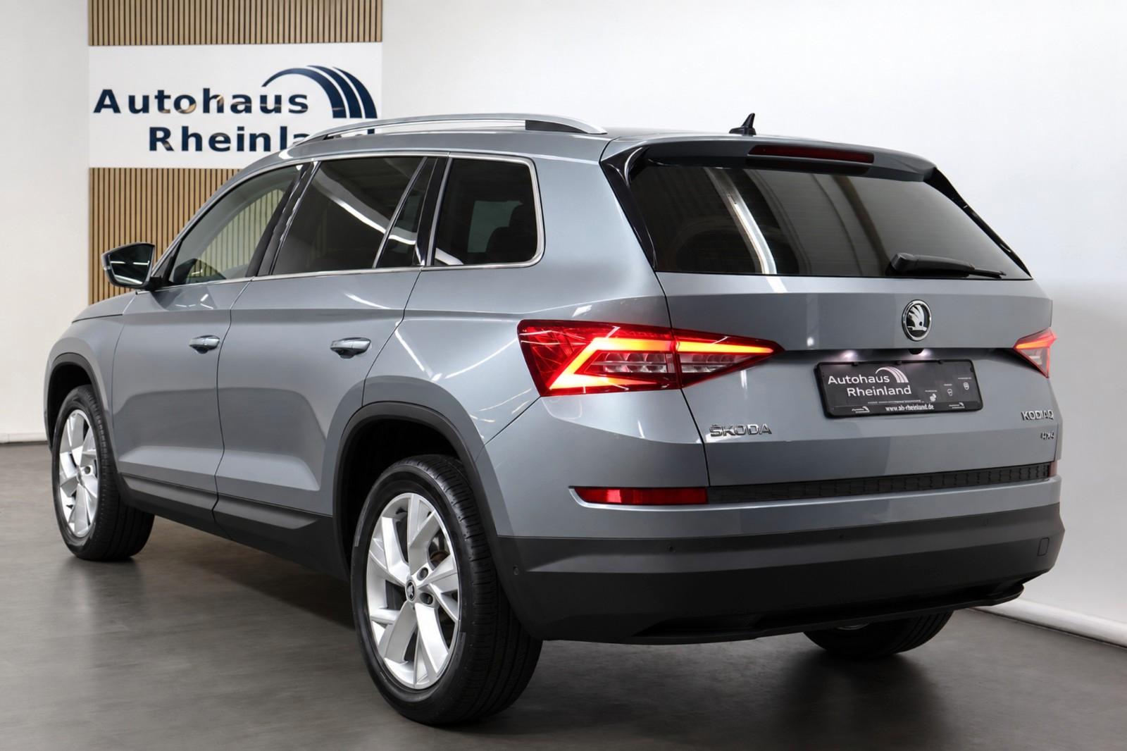 Skoda Kodiaq Style 4x4*7SITZER*PANO*360°*ACC*APPLE*AHK