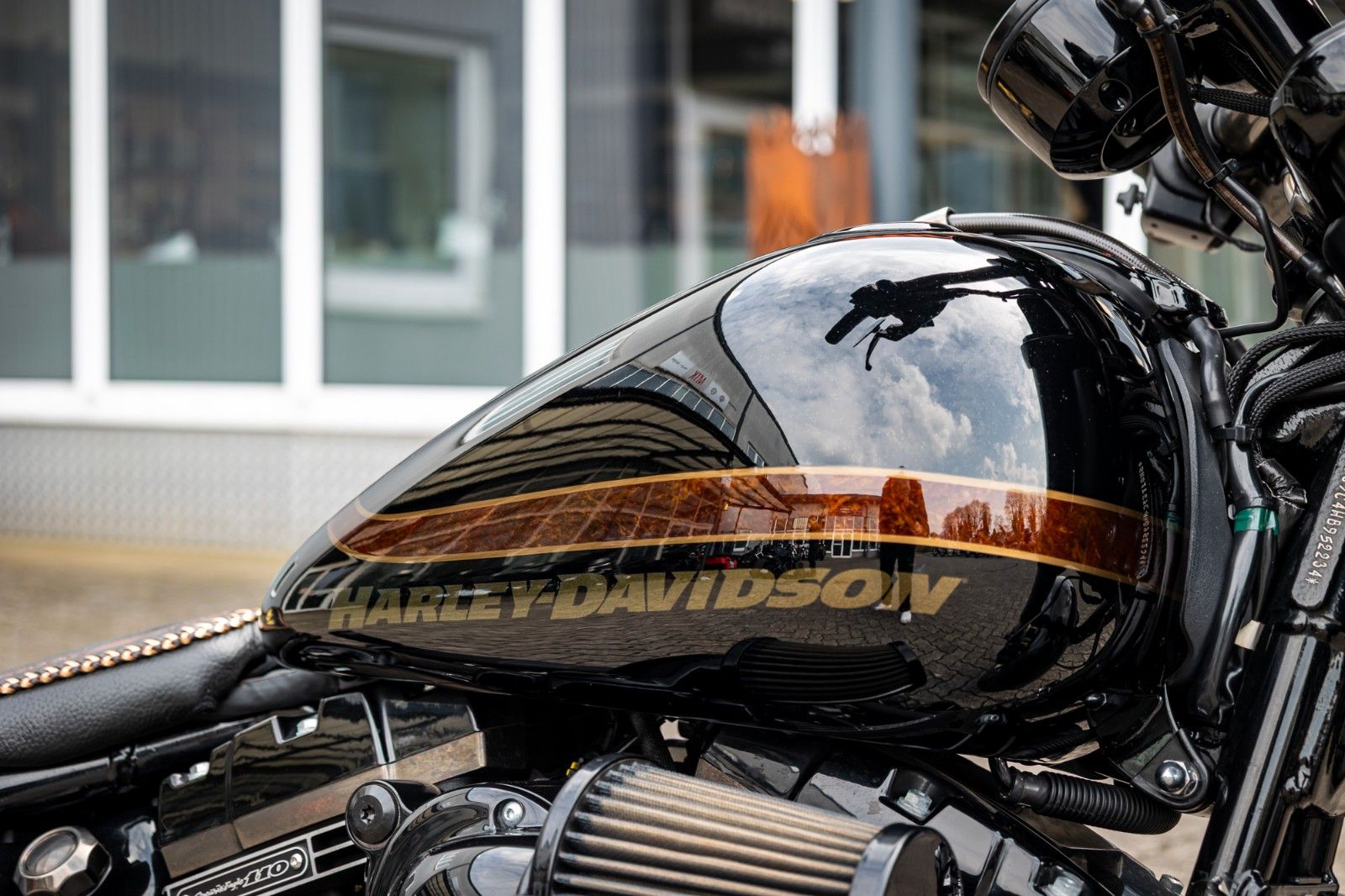 Fahrzeugabbildung Harley-Davidson CVO Pro Street Breakout - Kesstech -