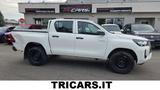 Toyota TOYOTA Hilux 2.4 D-4D 4WD 4 porte Double Cab Com - gebrauchte Toyota Hilux aus dem Jahr 2024