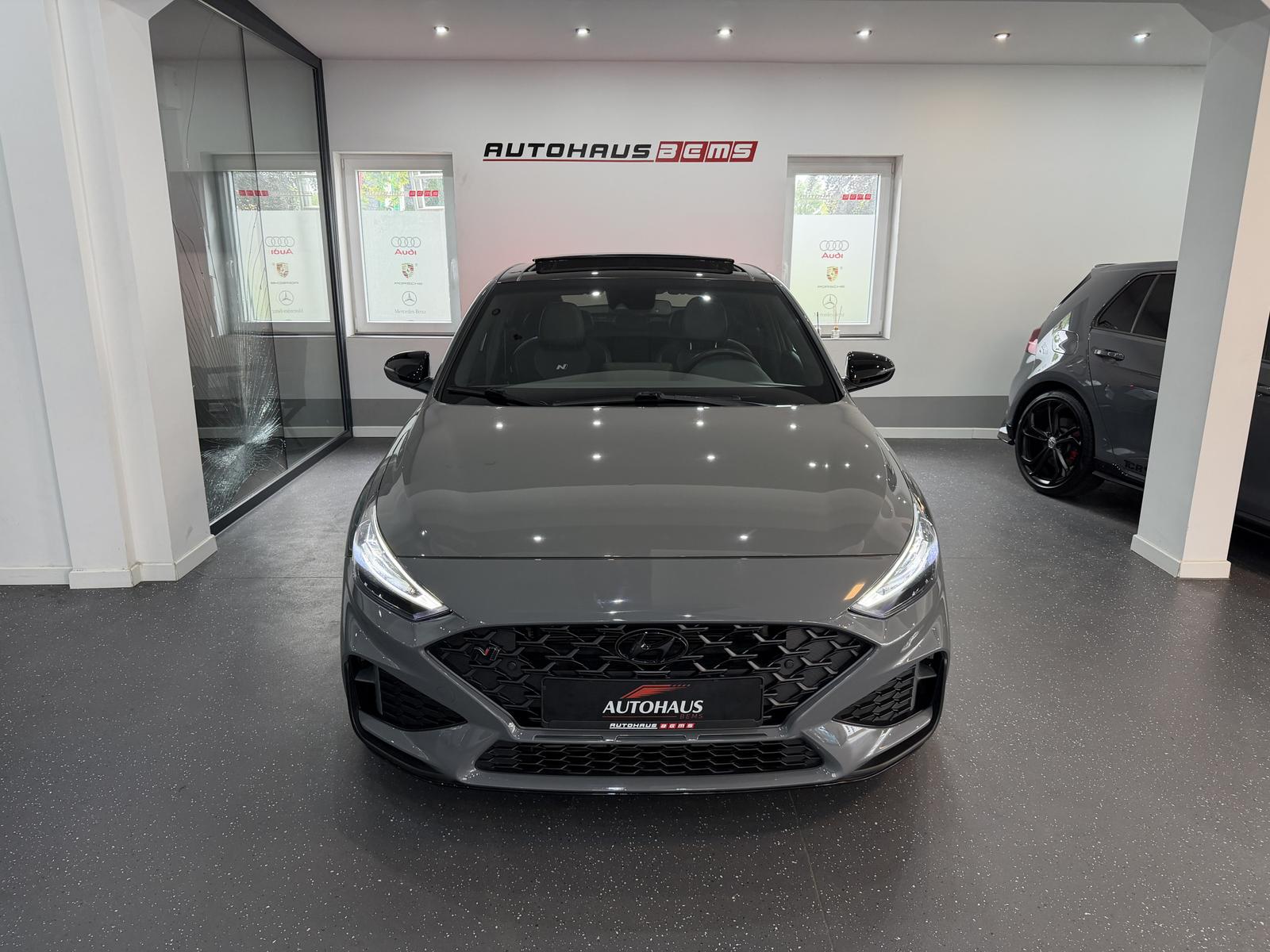 Hyundai i30 N Performance*DCT*PANO*KOM*NAVI*MILT*
