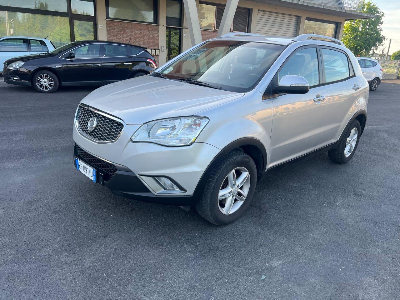 SsangYong Korando 2011 — interior