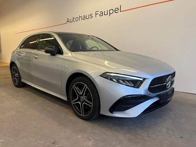 Mercedes-Benz A 250e AMG-Line Panorama Distronic Keyless Go