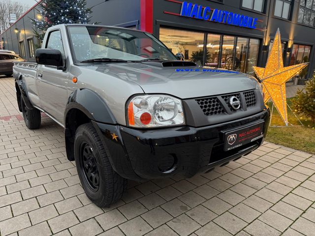 Nissan Navara NP300 Pick-up 4X4 TÜV/INSP. Neu