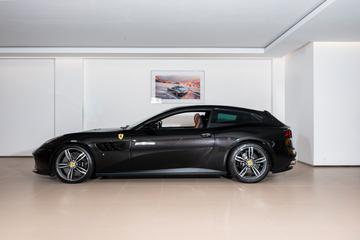 صورة 4 لـ 2020 Ferrari GTC4LUSSO