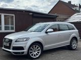 Audi Q7 3.0 TDI clean diesel quattro S-line PANO TV - silberne Audi Q7