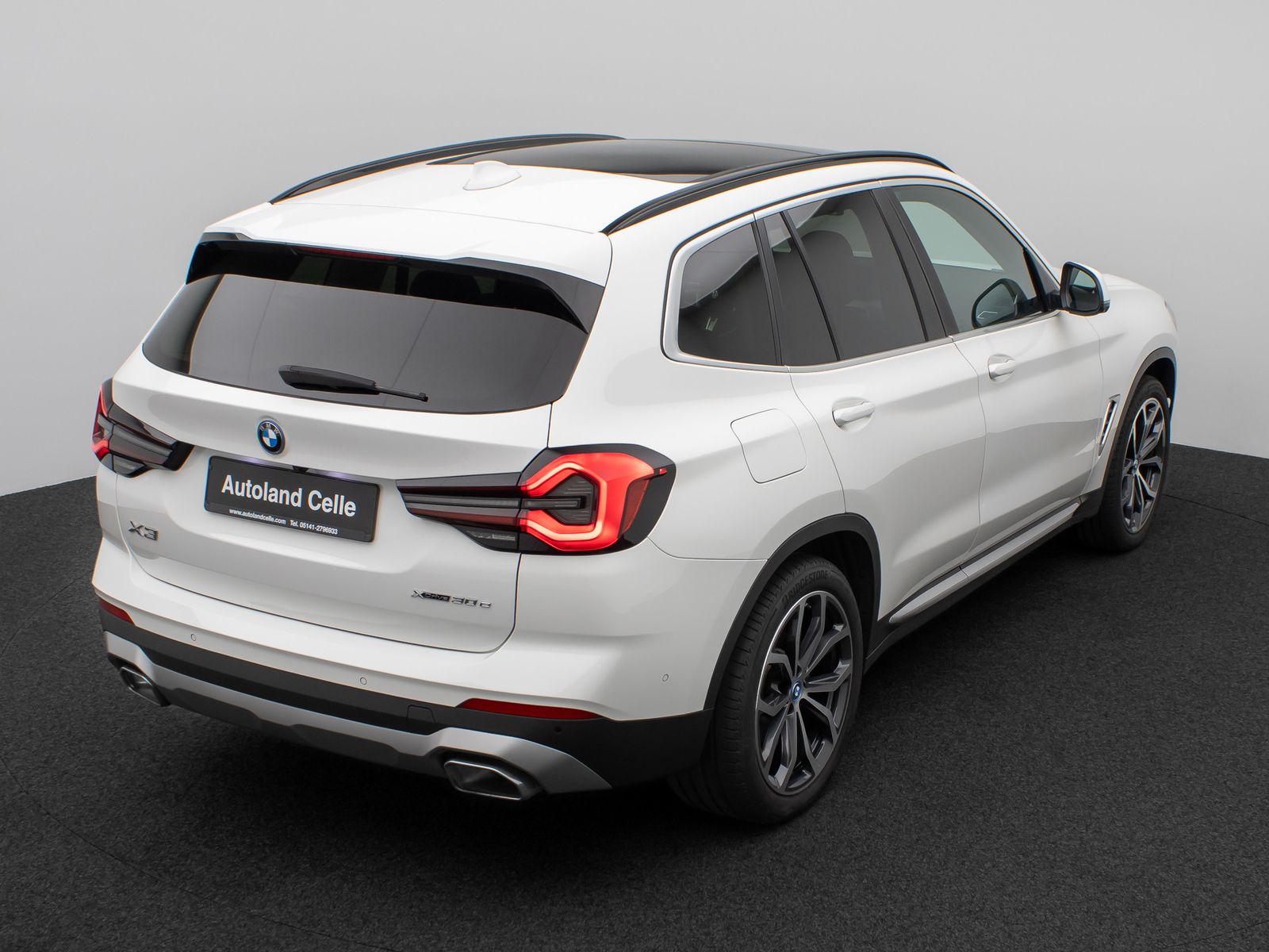 Fahrzeugabbildung BMW X3 xD30e Panorama 360°HUD DAB H/K Komfort 20Zoll