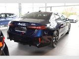 BMW i5 M60 xDrive UPE: 120.765,- Adaptives M Fahrwer - BMW: X 12