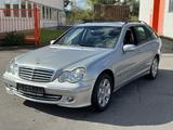Mercedes-Benz C 200 C -Klasse T Kompressor Navi Schiebedach - gebrauchte Mercedes-Benz C 200 aus dem Jahr 2004