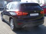 BMW X1 sDrive 18 i Sport Line - BMW X1: X Line