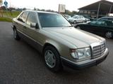 Mercedes-Benz W 124 250 D * Oldtimer mit H -Zulassung - Mercedes-Benz 250 mit Diesel-Antrieb: W124