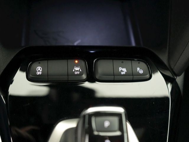 Corsa F ULTIMATE AT+LED MATRIX+NAVI+RÜCKFAHRKAME