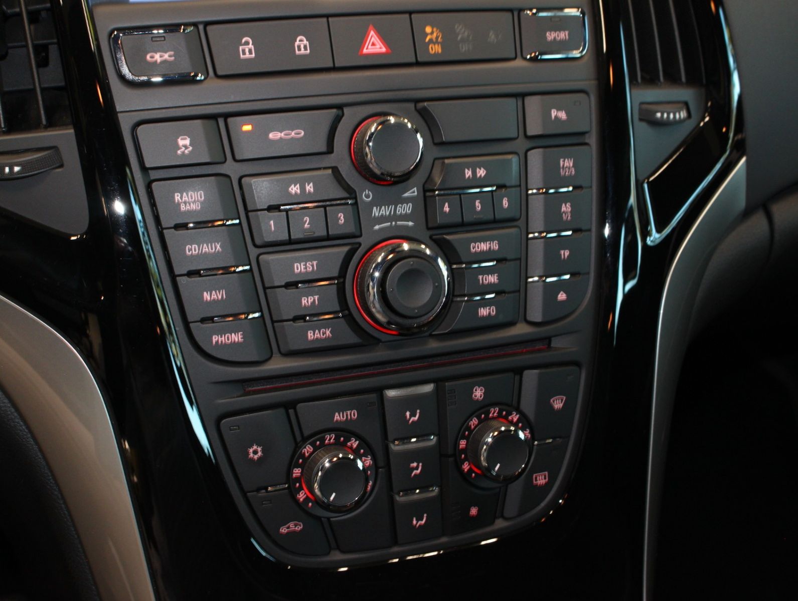 Fahrzeugabbildung Opel Astra GTC OPC*1.Hand*Navi*TOP