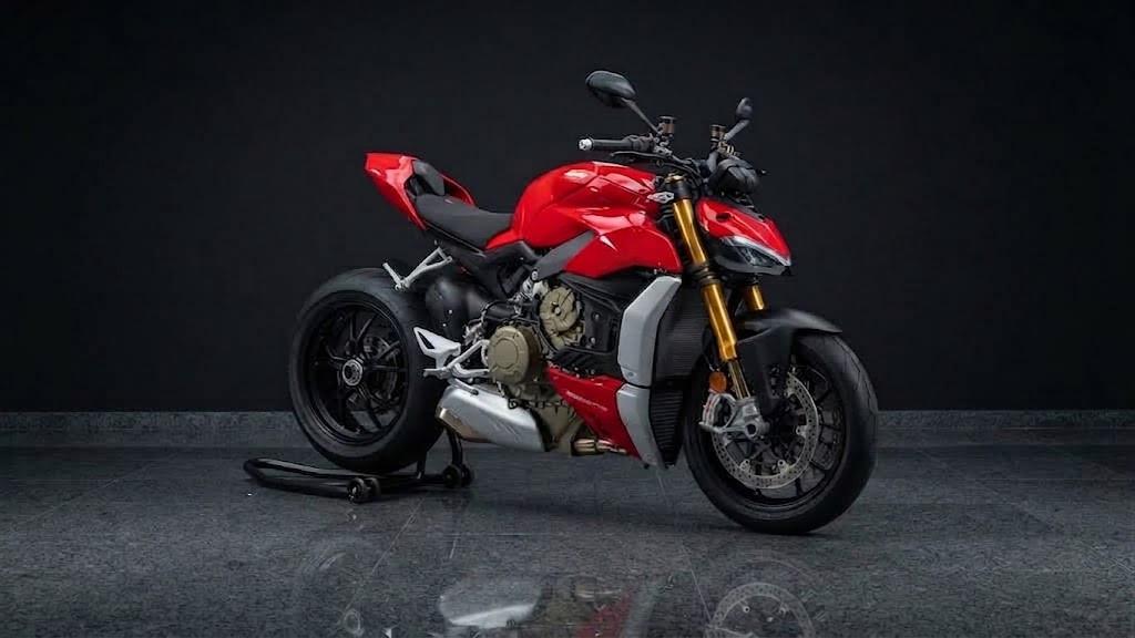 Ducati V2S Streetfighter  1 Hand  5600km  Top Zustand