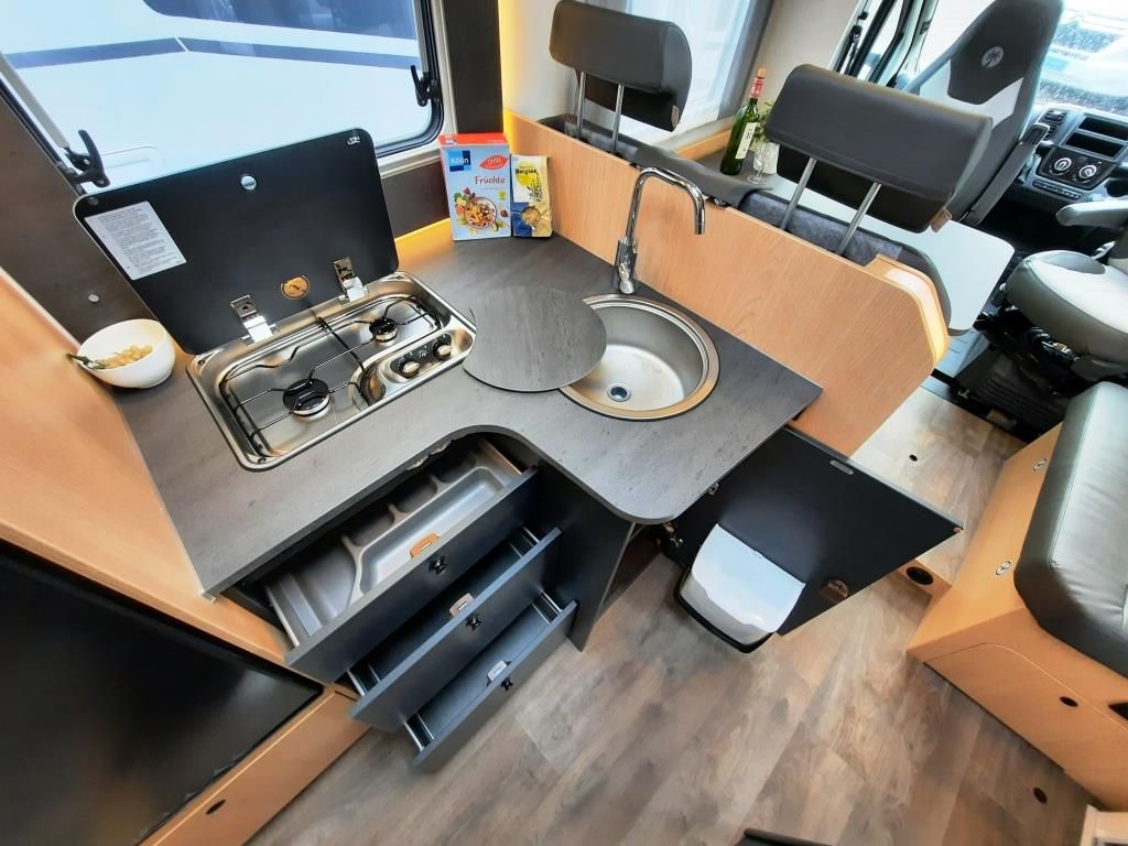 Fahrzeugabbildung Sunlight T 67 Adventure Edition Verfüg./Sparen Sie 4.673,