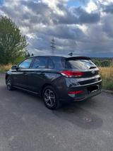 Hyundai i30 1.5 T-GDI Mild-Hybrid DCT Intro Edition  - Hyundai i30: Kleinwagen