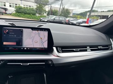 BMW iX1 eDrive20 A M Sportpaket HK HiFi DAB LED RFK