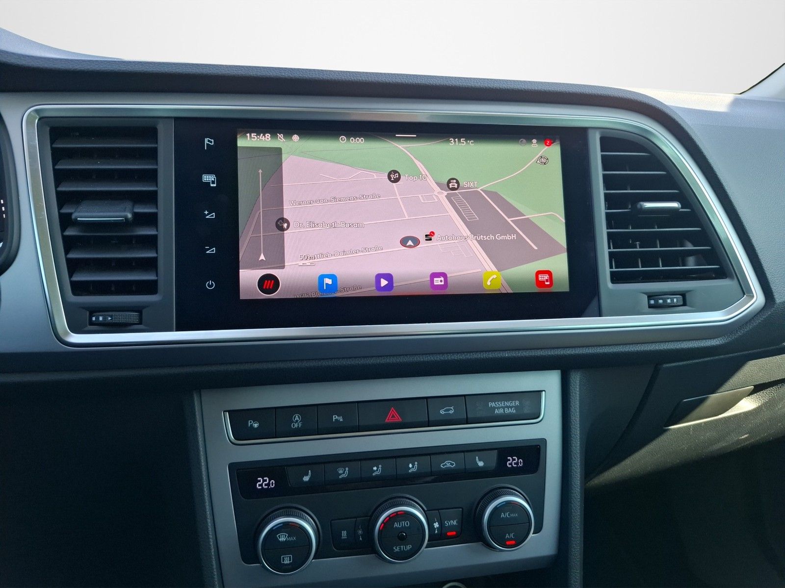 SEAT Ateca 2.0 TDI FR DSG / NAVI / AHK / LED / STHZG - Image 13