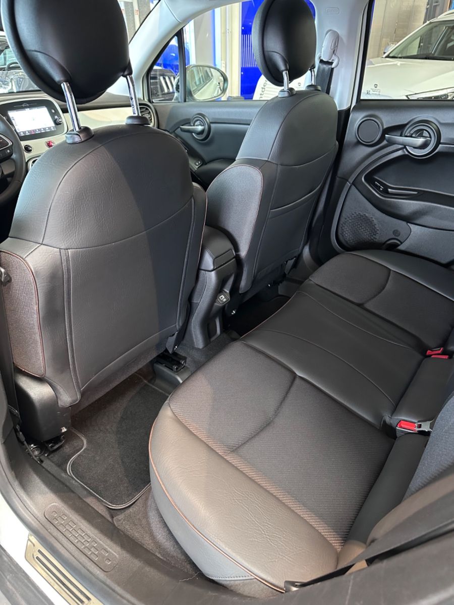 Fahrzeugabbildung Fiat 500X Lounge