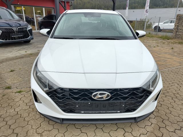 Hyundai i20 1.0 T-GDI Sitz- und Lenkradheizung