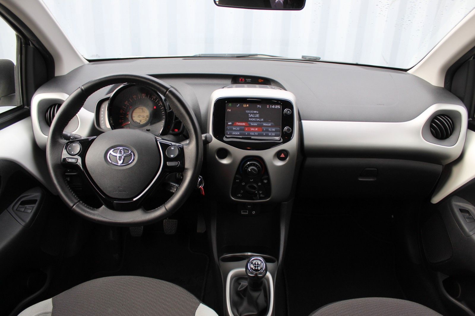 Fahrzeugabbildung Toyota AYGO x-play touch Klima*Alu*Kamera