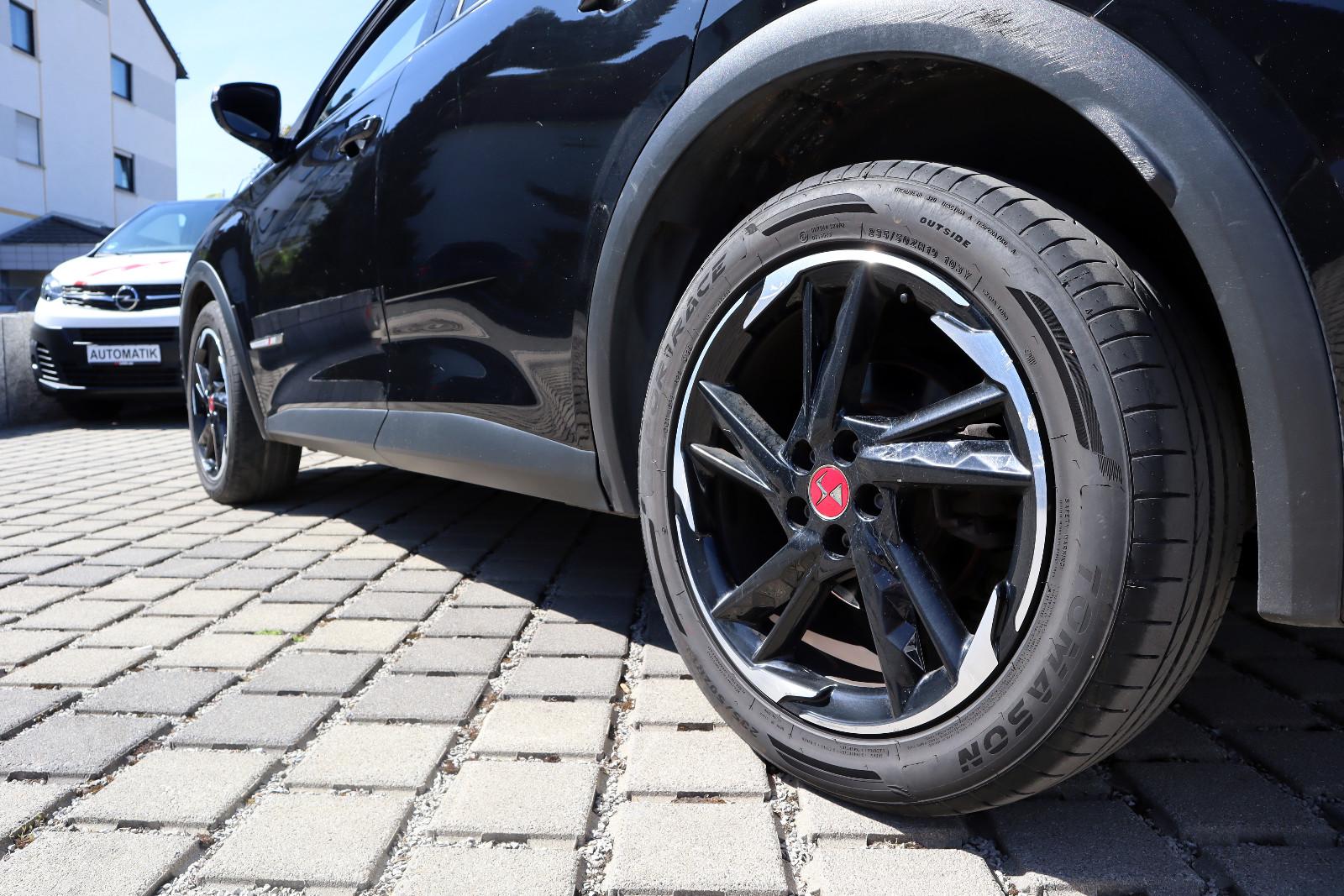 DS Automobiles DS7*Perf-Line*AHK, Pano, SH, NightV, WSSH*Export