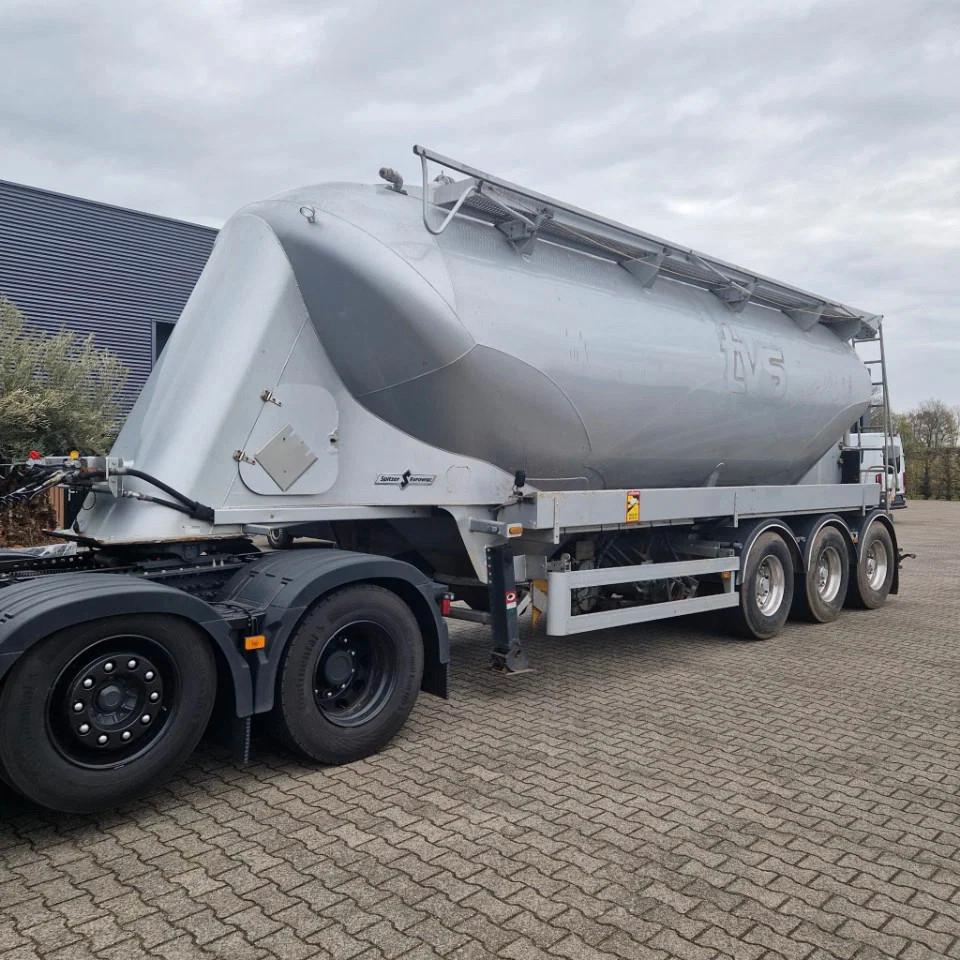 Spitzer 34000 Liter aluminium GMP veevoeder onderlosser 