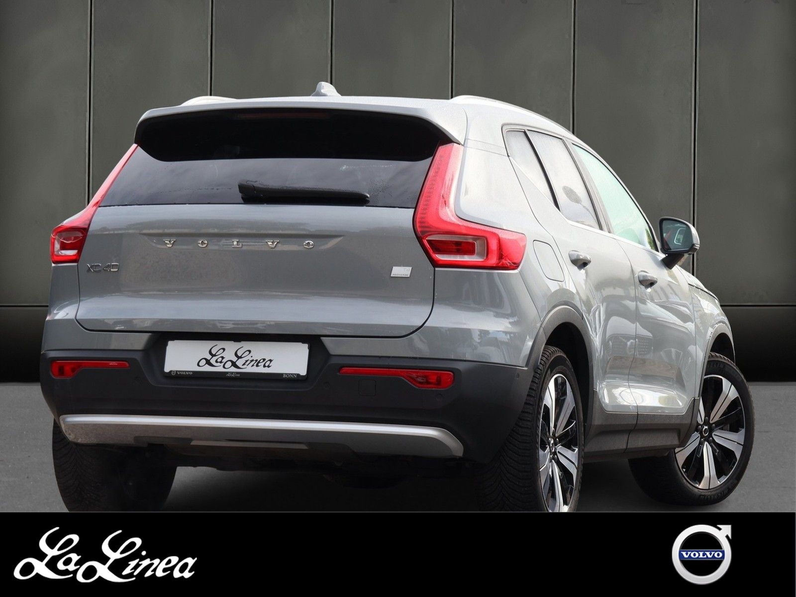 Volvo XC40 T4 Plus Bright Recharge Plug-In Hybrid Navi imagem 2