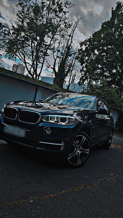 Image of BMW X5